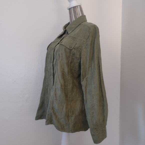 Cre8ions Vintage Faux Suede Button Front Embroidered Shirt / Shacket Size L - Picture 2 of 14